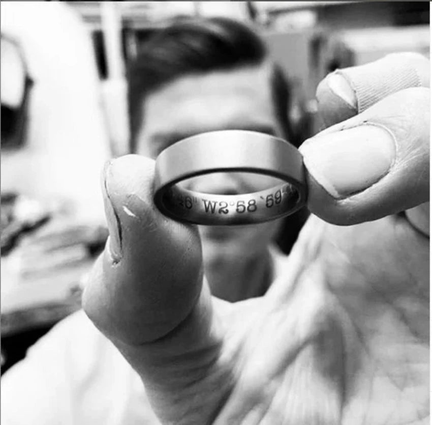 Ring engraving, free engraving, laser engraving. 